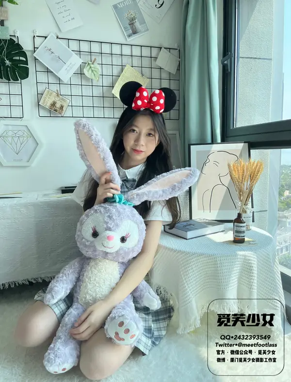 [觅芙少女]NO.003 风中摇曳的JK制服与18岁的青春一起绽放 4